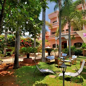 2* Casa de hóspedes Lhostel à